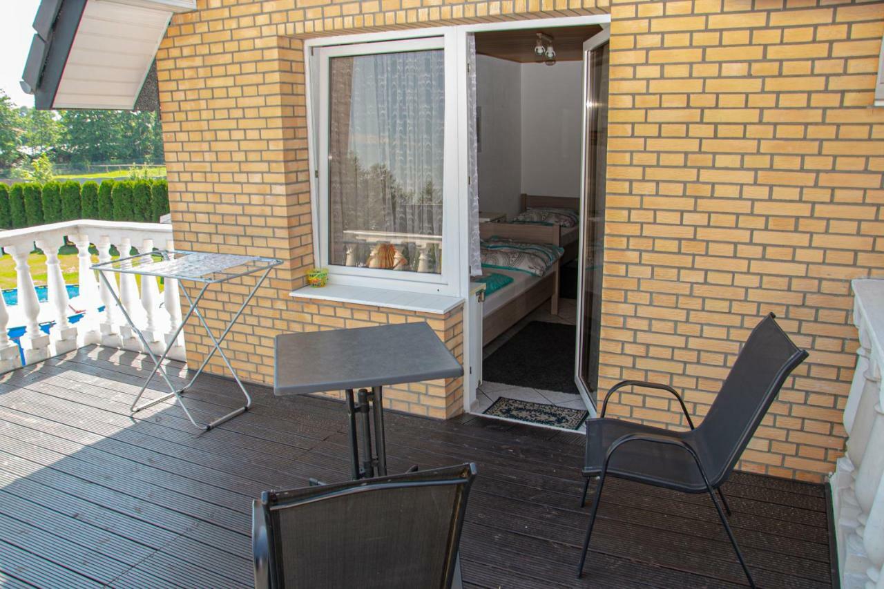 Zielona Okiennica Chillout Lägenhet Chłopy Exteriör bild