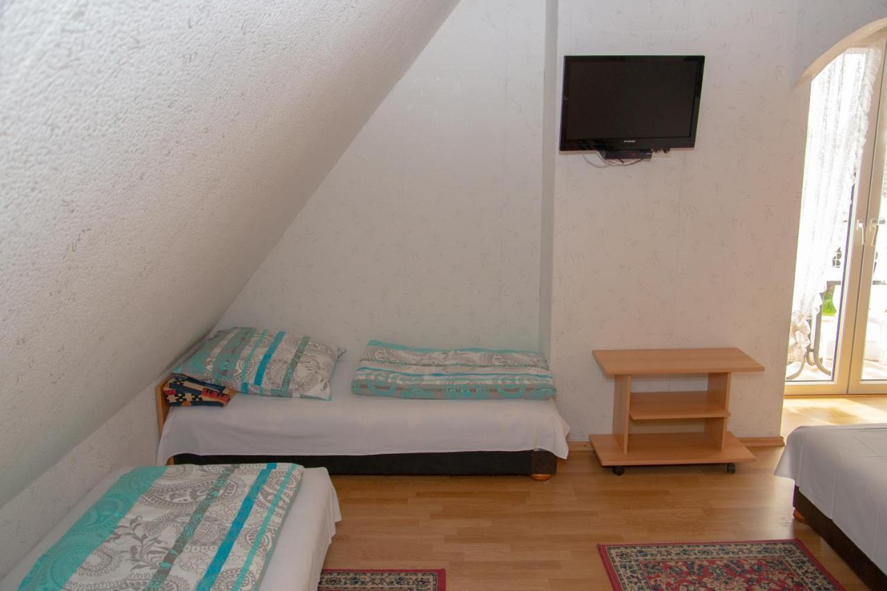 Zielona Okiennica Chillout Lägenhet Chłopy Exteriör bild