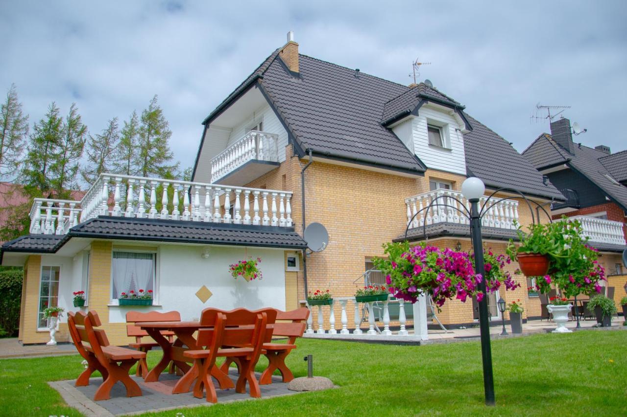 Zielona Okiennica Chillout Lägenhet Chłopy Exteriör bild